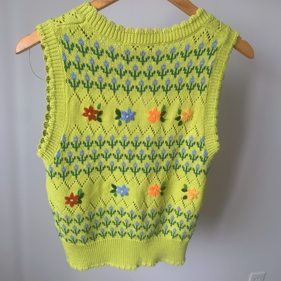 ZARA Lime Green Knit Vest Floral Embroidery Size S NWT - Picture 3 of 5